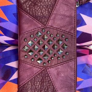 NWOT Pretty Wristlet